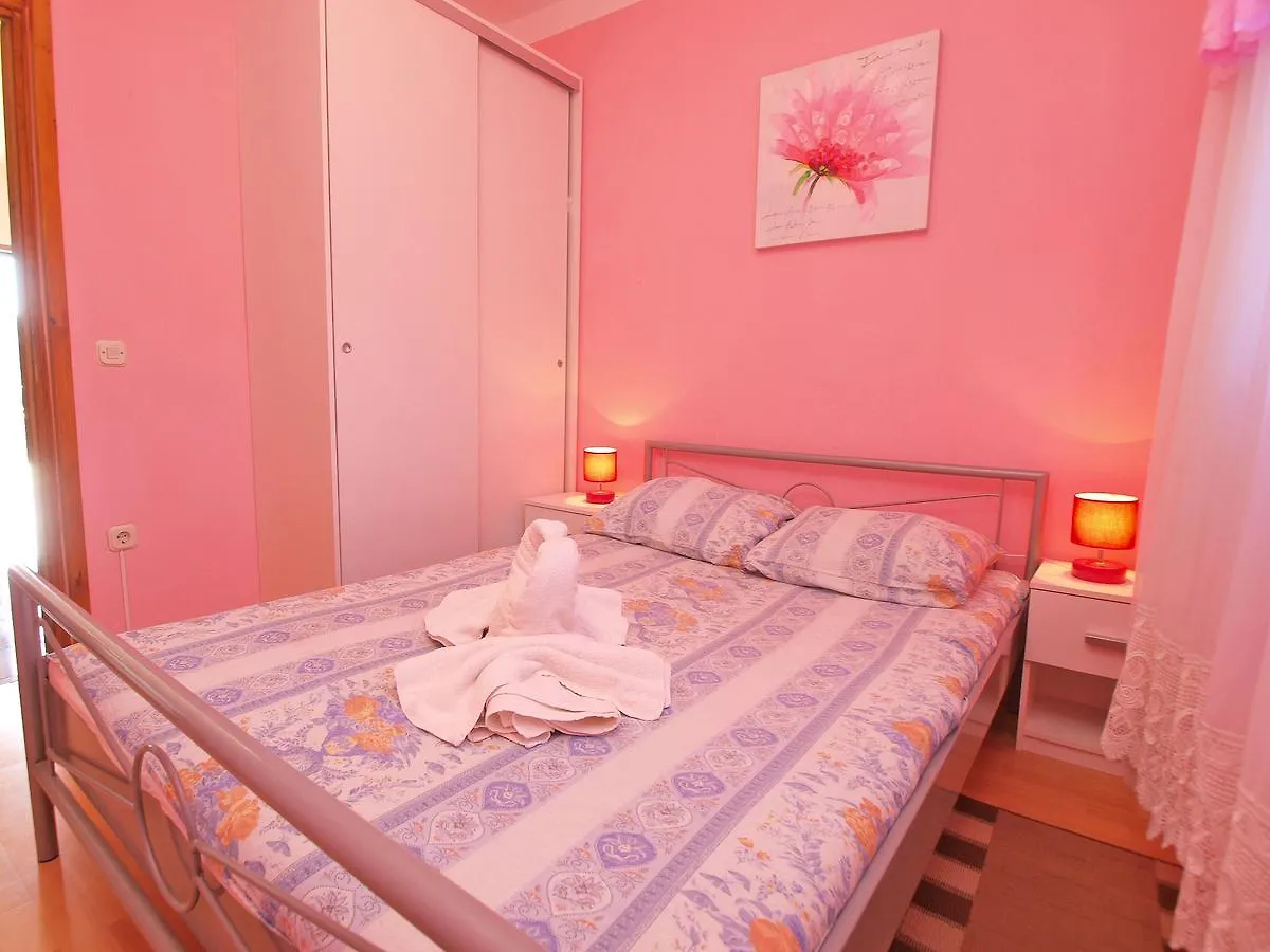 Apartments Alma 879 Porec